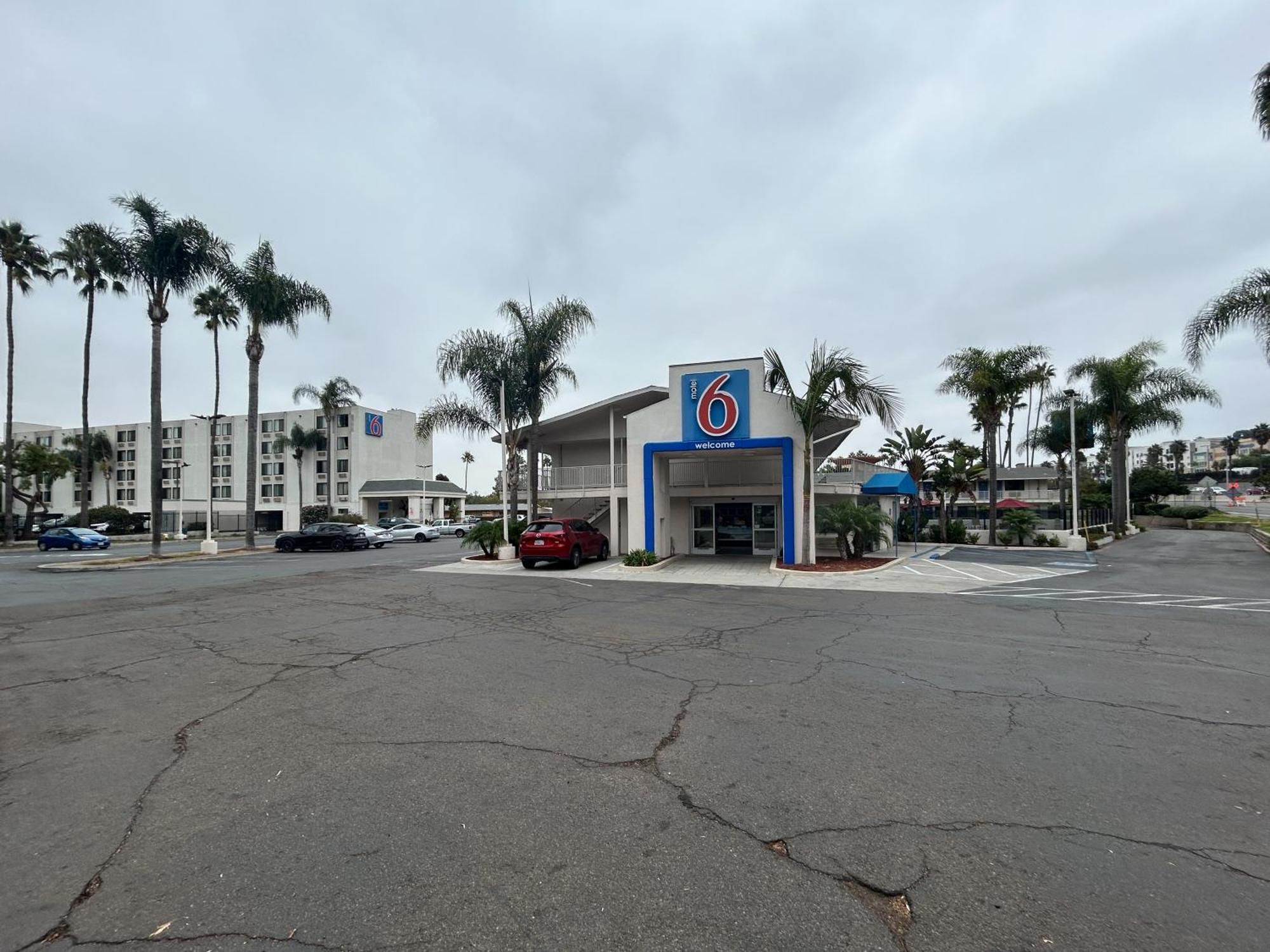 6 San Diego, Ca Circle Mission Valley 4* San Diego