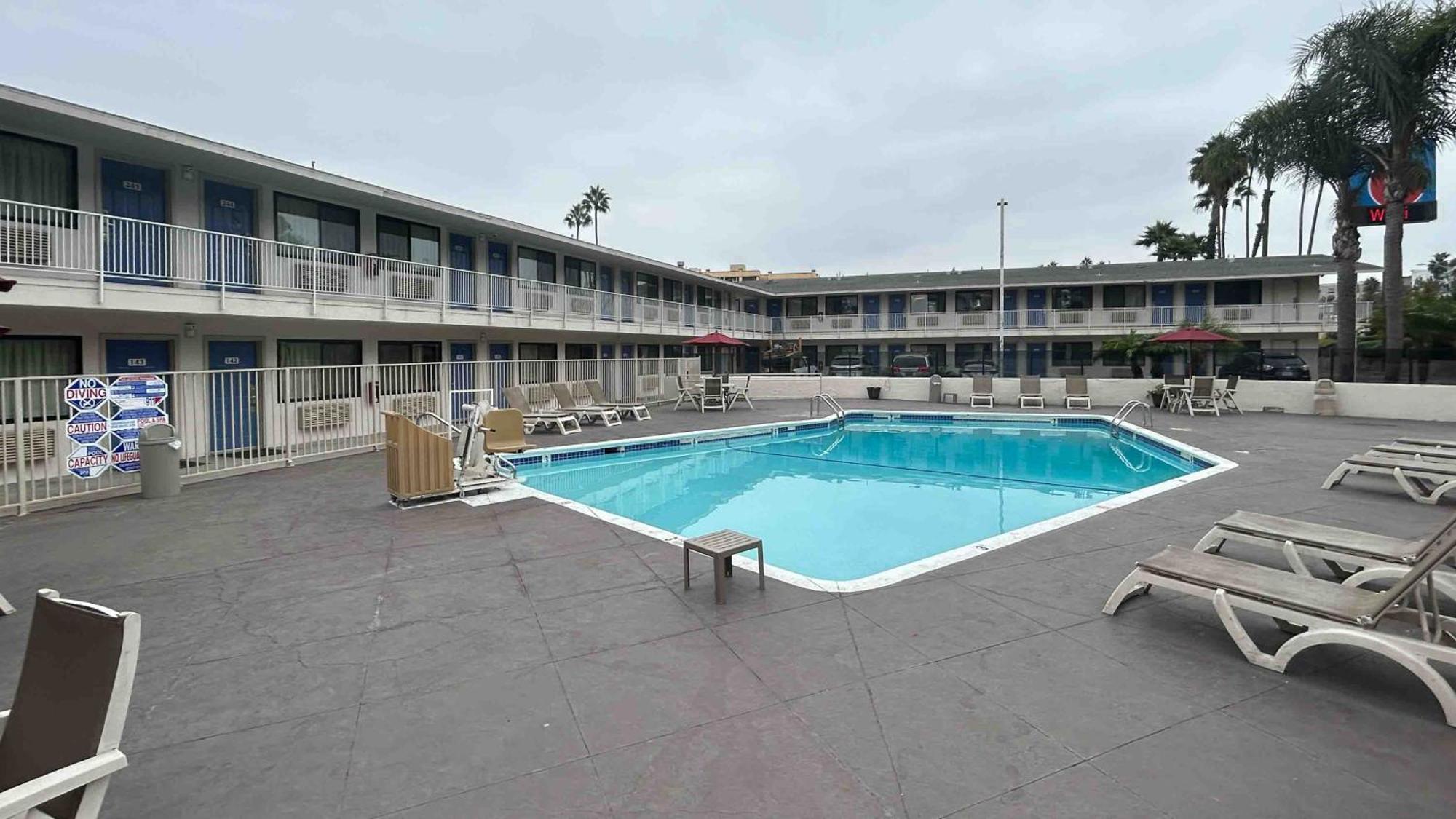 6 San Diego, Ca Circle Mission Valley Hotel 4*